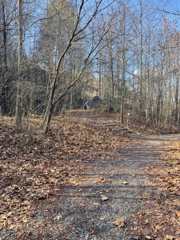 Trail to Tri-State marker